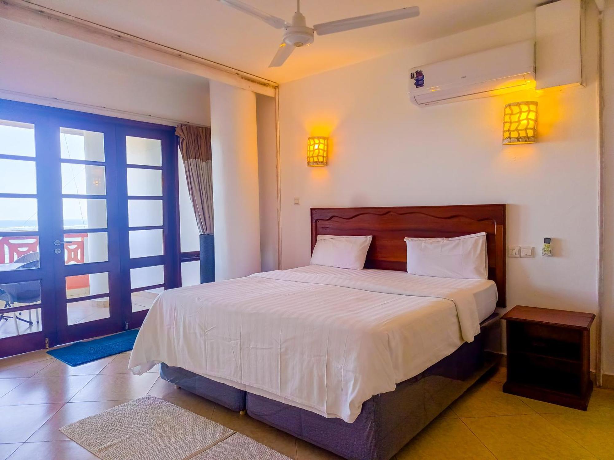 Ivory Beachfront Stays Mombasa Exterior photo
